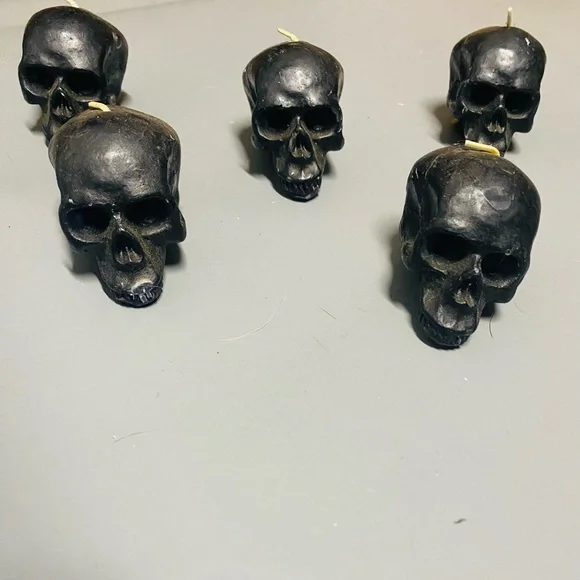SKULL CANDLES 💀 🕯️ - Picture 4 of 4